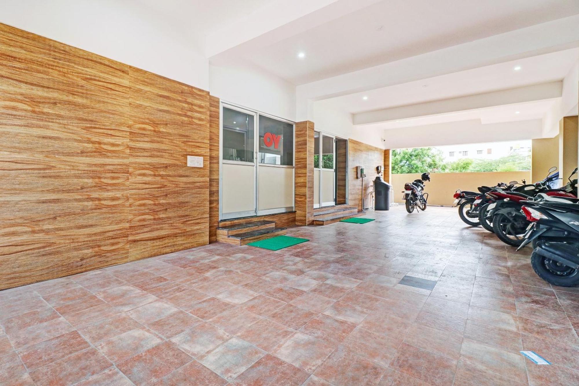 Spot On Kayal Residency Hotel Coimbatore Exterior foto