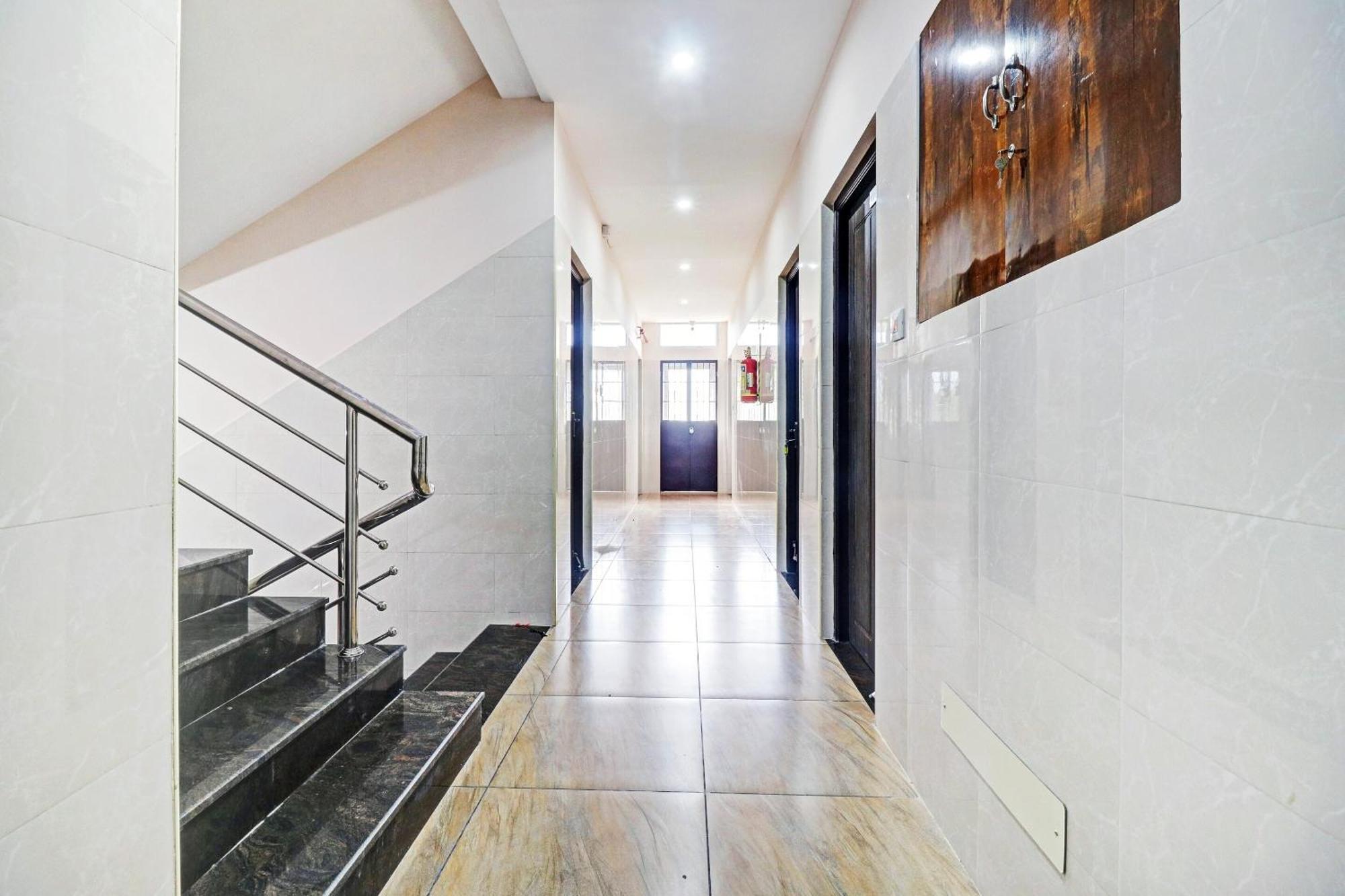 Spot On Kayal Residency Hotel Coimbatore Exterior foto