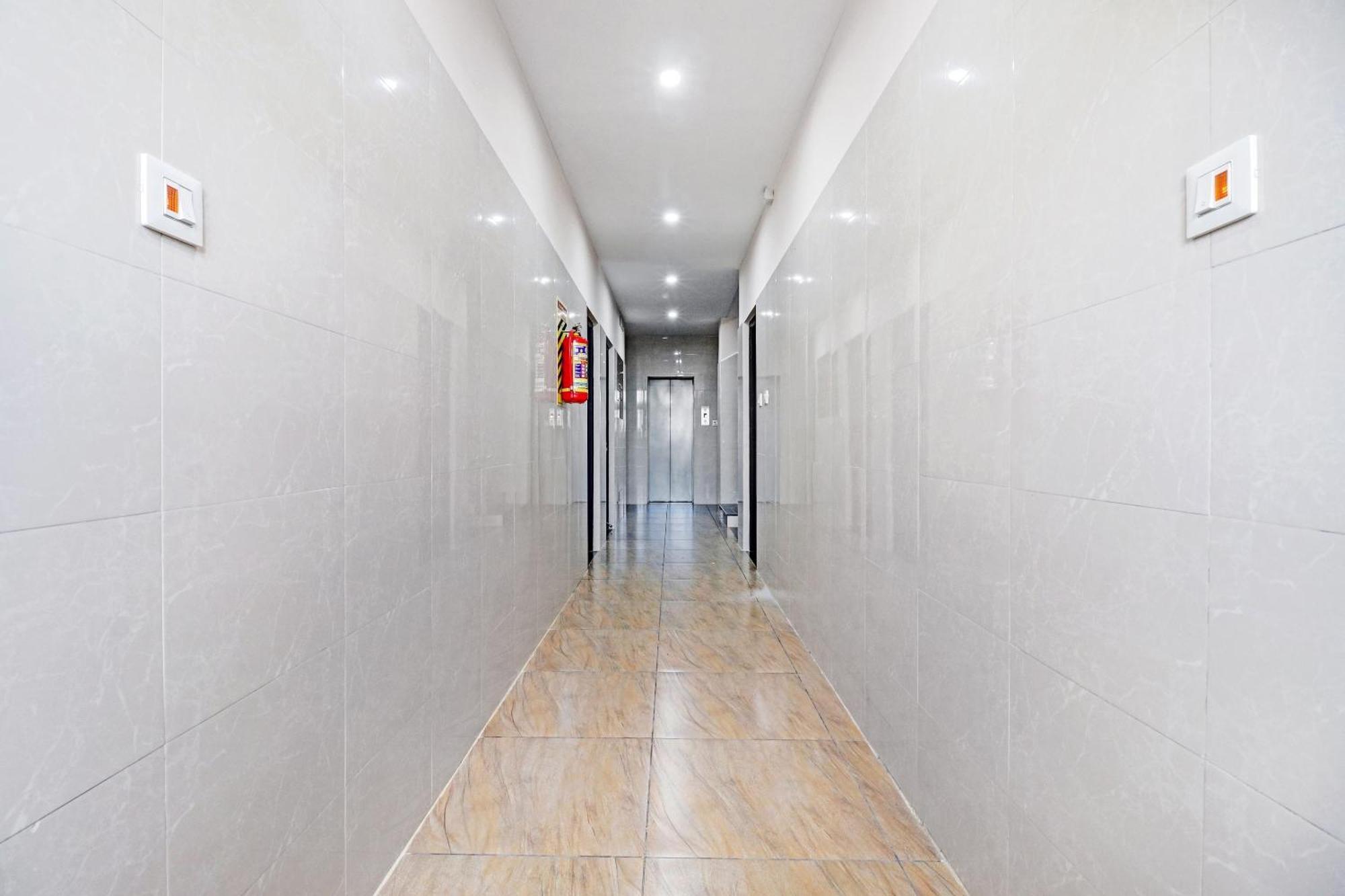 Spot On Kayal Residency Hotel Coimbatore Exterior foto